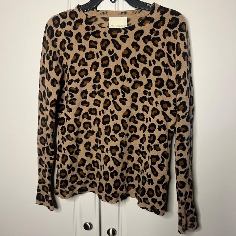 Cynthia Rowley Leopard Print Crewneck Cashmere Sweater in Tan and Black - Picture 3 of 9